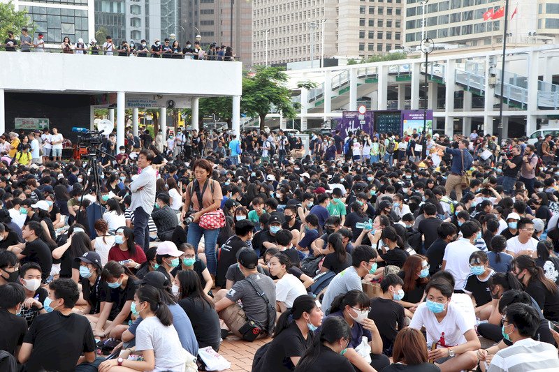 港警逮多人後 9/1添馬集會取消