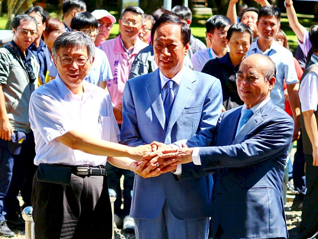 郭柯王合體 郭幕僚：是攜手不是結盟
