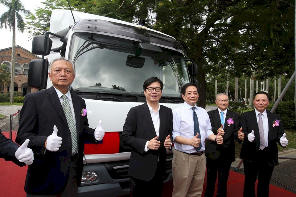 杜拜全球自駕運輸大賽 台灣iAuto團隊闖進總決賽