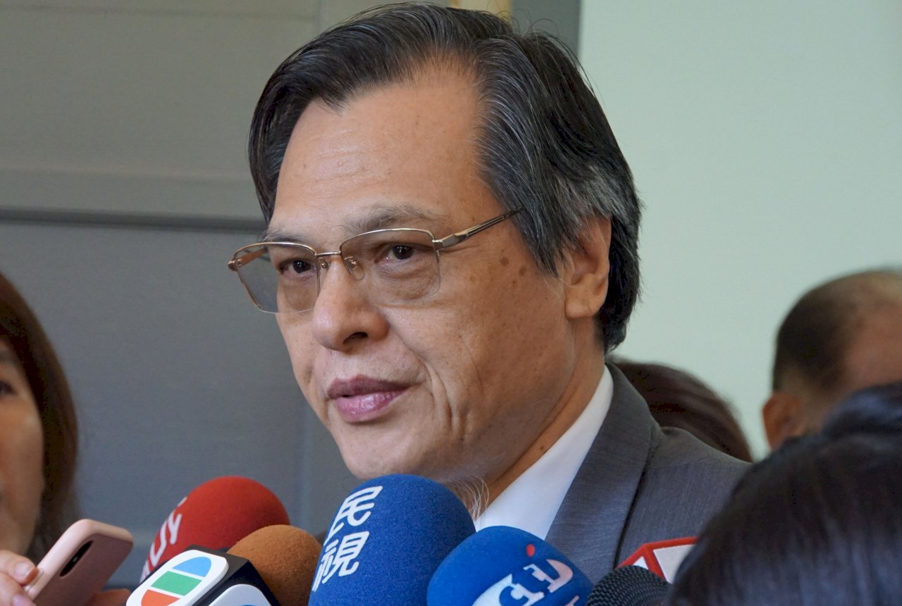 陸客限縮衝擊觀光 陳明通：政府會支持業者度過難關