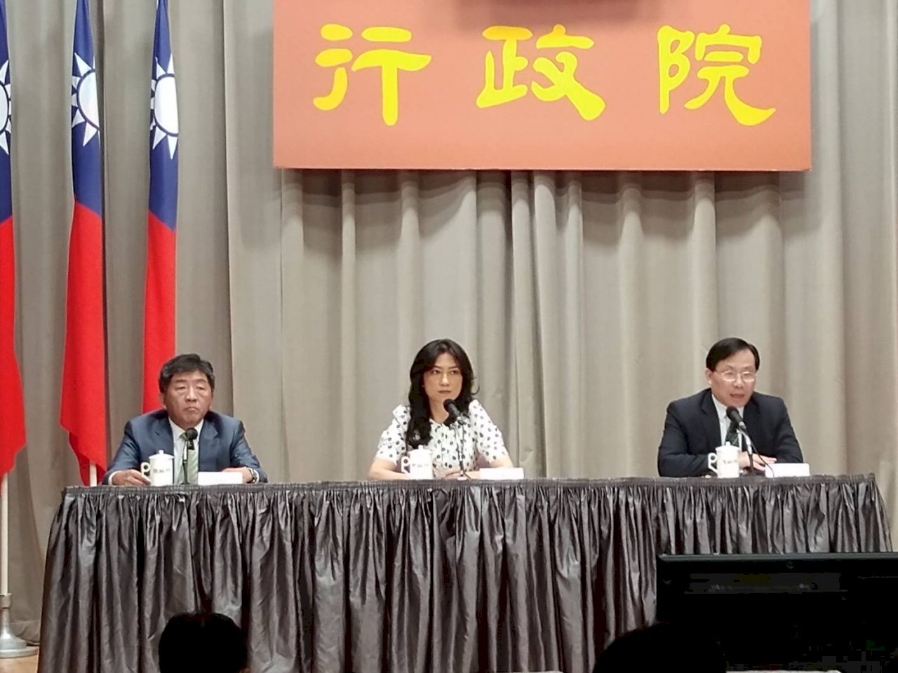 經濟部振興商圈 民眾行動支付消費可獲千元回饋