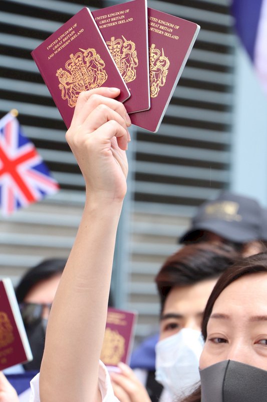 港人請願 要求英國給予居英權