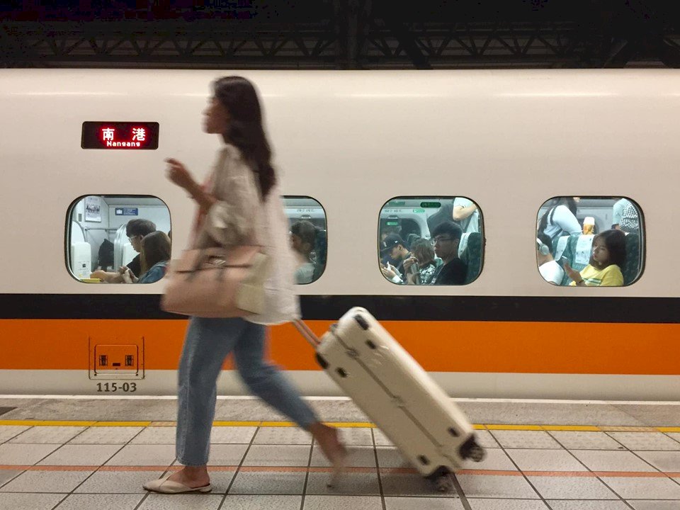 高鐵第6億幸運旅客出爐 運量持續成長