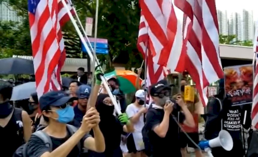 港人天水圍支持反送中 多地傳與唱國歌者爆衝突