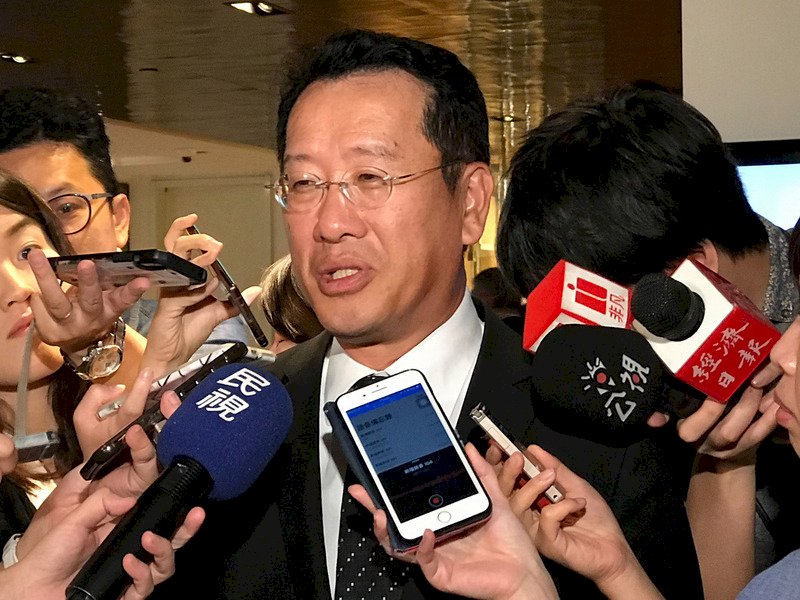 顧立雄：分次提領現金未逾50萬 若可疑銀行仍得申報