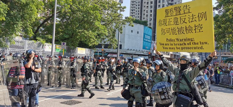 反送中消耗警力 港府有意借調執法部門支援