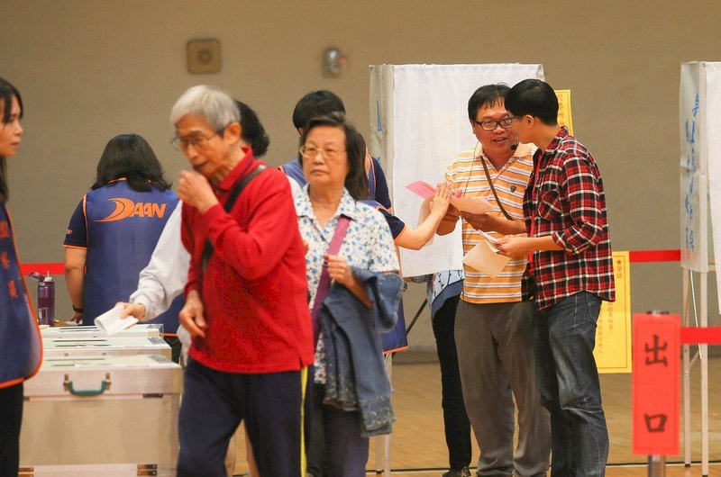 勞動部：具投票權勞工11日應放假一日