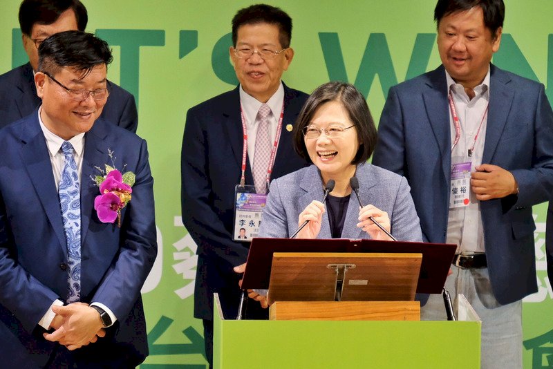 台商後援會成立  蔡總統：有政績團隊值得再給4年