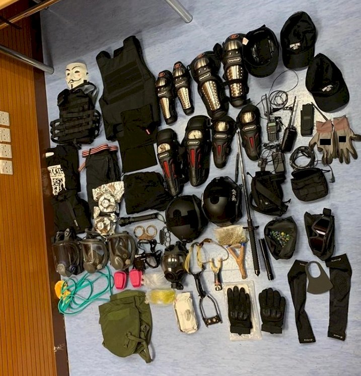 港警對反送中示威者展開大拘捕 51人被抓