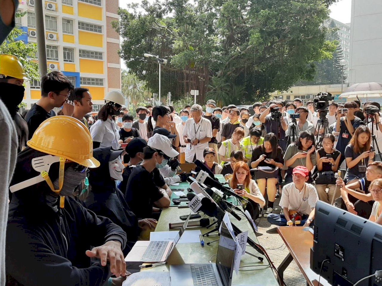 港警實彈槍傷示威者 民間記者會：有如六四(影音)