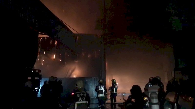 鐵皮工廠大火再釀消防殉職 朝野促立院修消防法