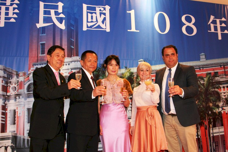 聖保羅經文處國慶酒會 200嘉賓同賀