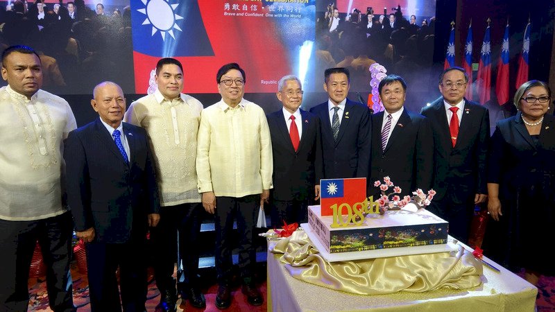 雙十國慶酒會 菲律賓代表對南方澳斷橋善後致謝