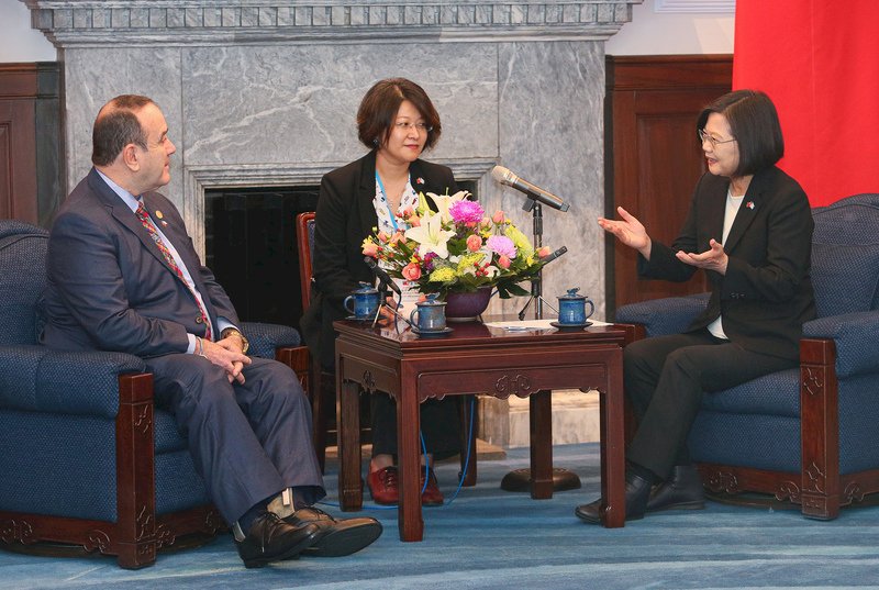 瓜國總統當選人賈麥岱就任前訪台 要向世界展現堅定挺台