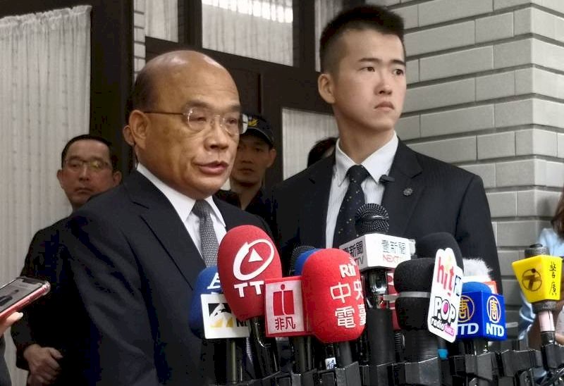 馮世寬批五星旗最爛 蘇揆：中共打壓令人心生惡感但不宜批評