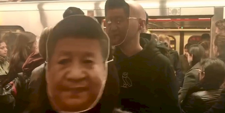 聲援反送中 多倫多港人萬聖節快閃