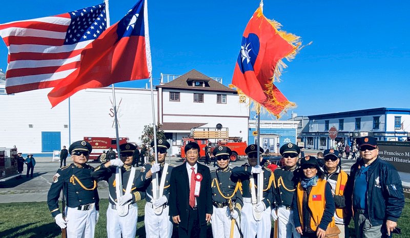 向老兵致敬 舊金山退伍軍人節遊行100週年慶