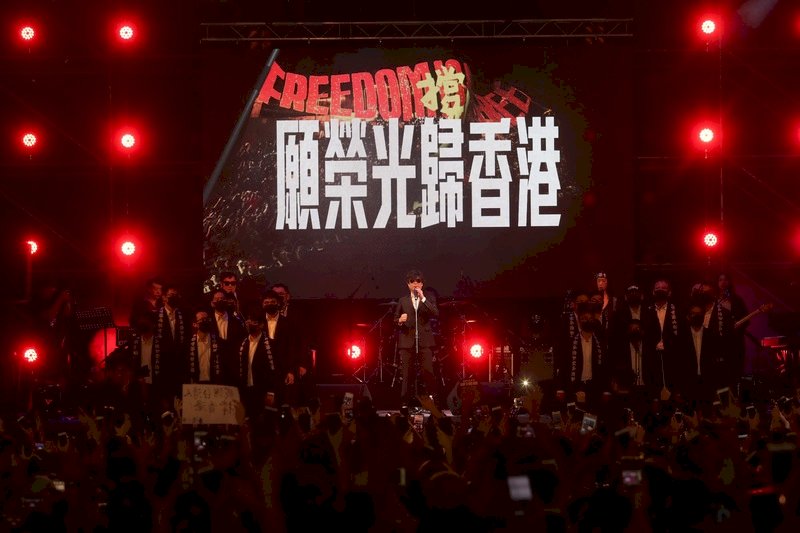 《願榮光》成禁歌 陸網友：連一首歌曲也會怕？