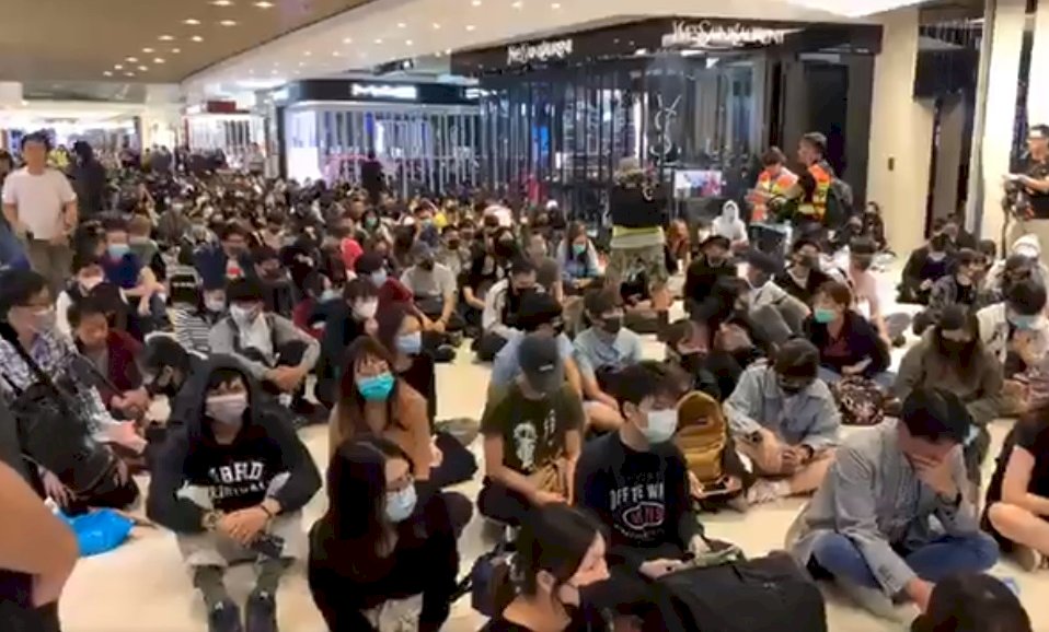 元朗事件4個月 港人靜坐紀念