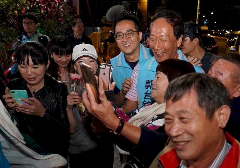 郭台銘證實曾與吳敦義見面談立委輔選