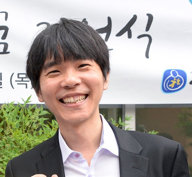 「就算我是第一名 我也不是最頂尖棋士」南韓棋王感嘆下不贏AI 宣布退休
