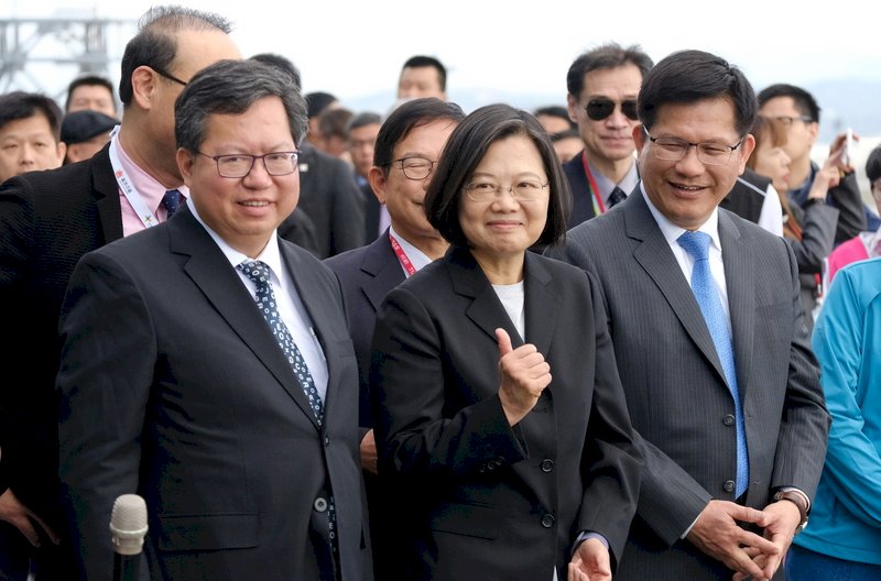 桃機觀景台亮相 蔡總統：最驚豔台灣印象