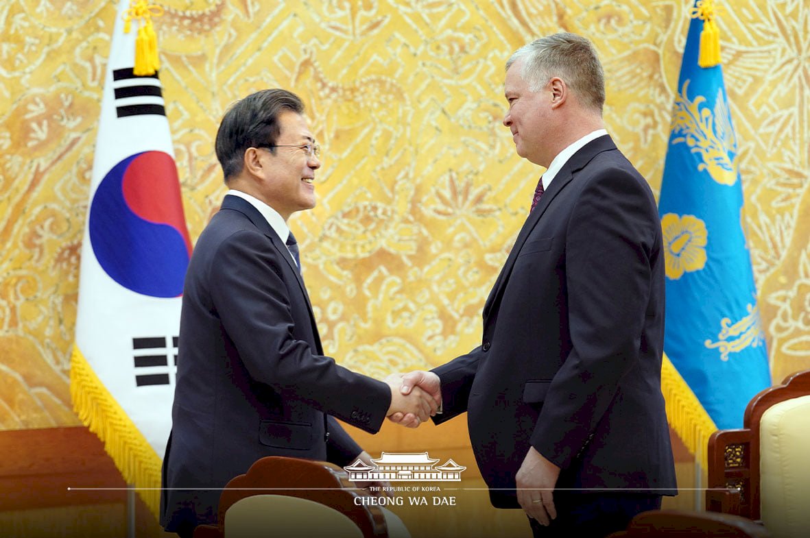 文在寅接見美官員畢根 談朝鮮半島非核化