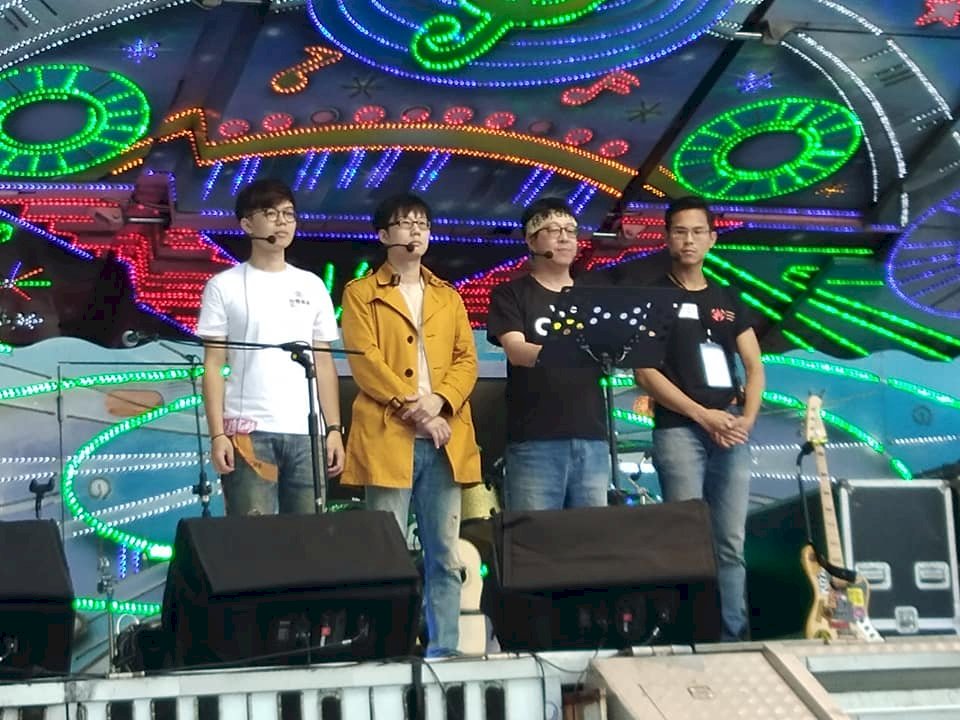 尹立將遞交3萬份罷韓連署書 韓辦質疑是否有效