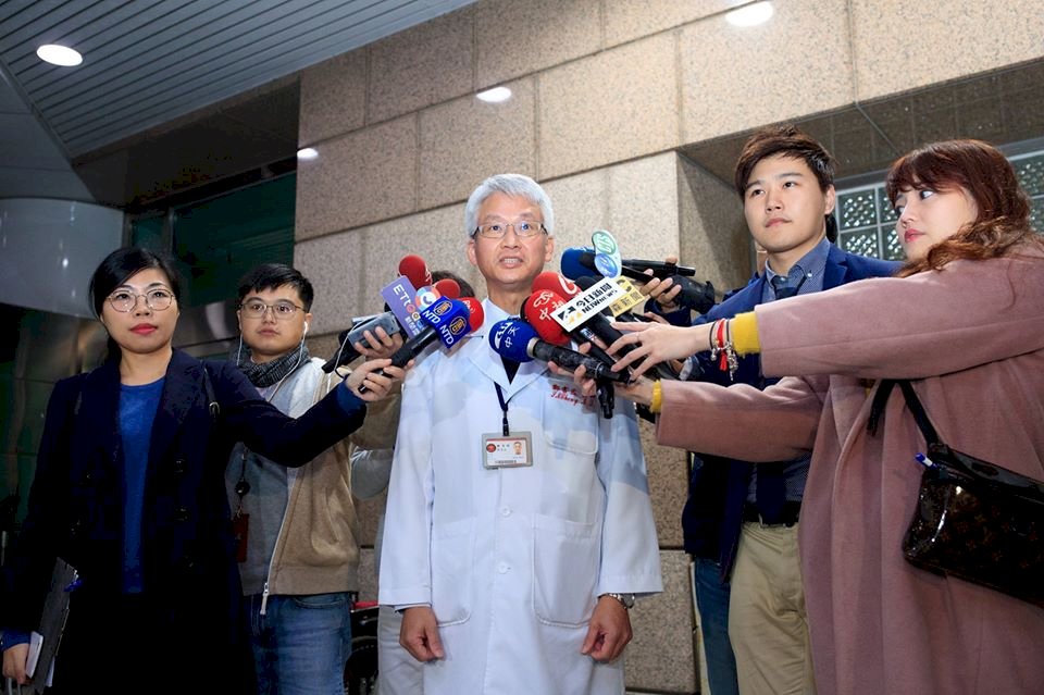 黑鷹迫降傷者2日晚間抵三總 生命跡象皆穩定