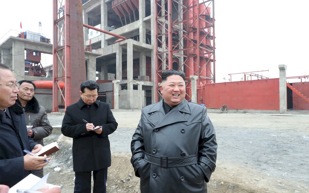 打破隱遁猜測 金正恩新年首站視察經濟建設