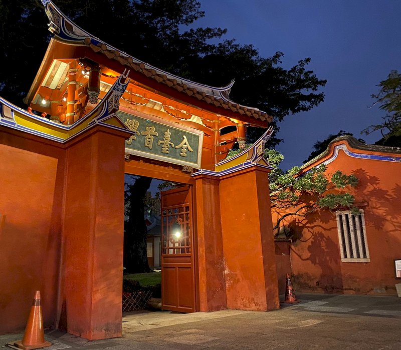 台灣城市選擇：探析台北與台南發展的多元考量