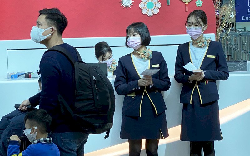 指揮中心籲免囤口罩 每週將釋出百萬片
