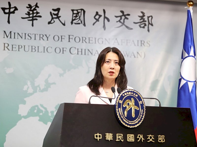 外交部：護照名稱事涉立院討論 行政機關配合辦理