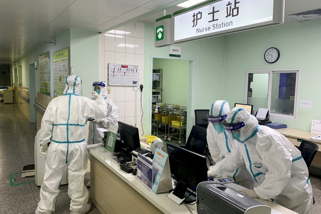苦等不到病毒檢測 武漢洗腎老人跳樓亡