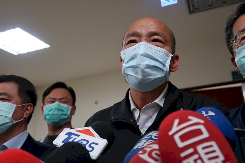 憂高雄社區傳播 韓國瑜坐鎮防疫一級開設