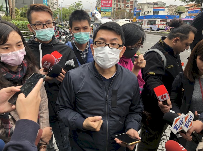 首批武漢包機惹議 徐正文：乘客最後名單非救援會能決定