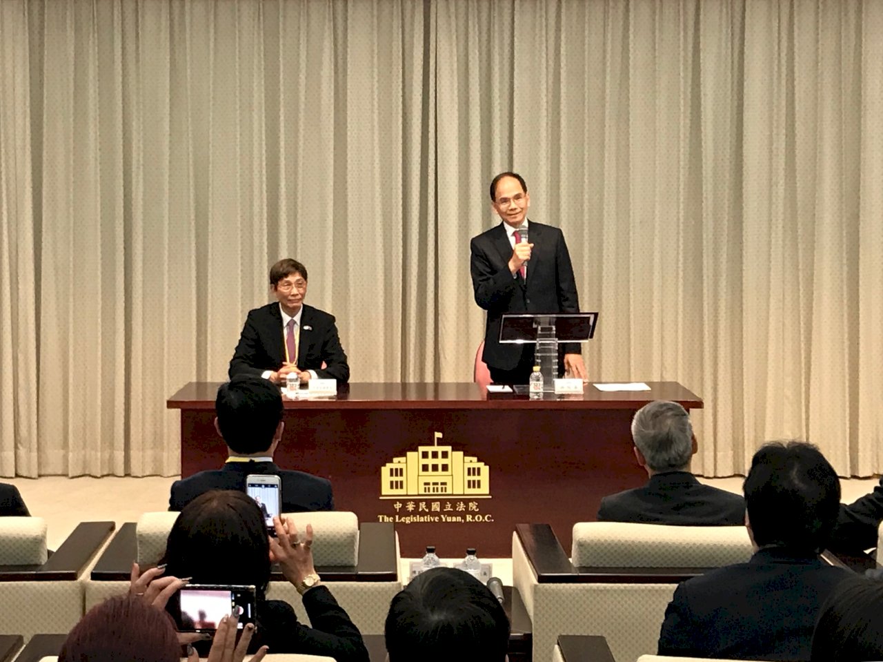 接見日本台灣商會 游錫堃：盼台商協助鑽石公主號台人