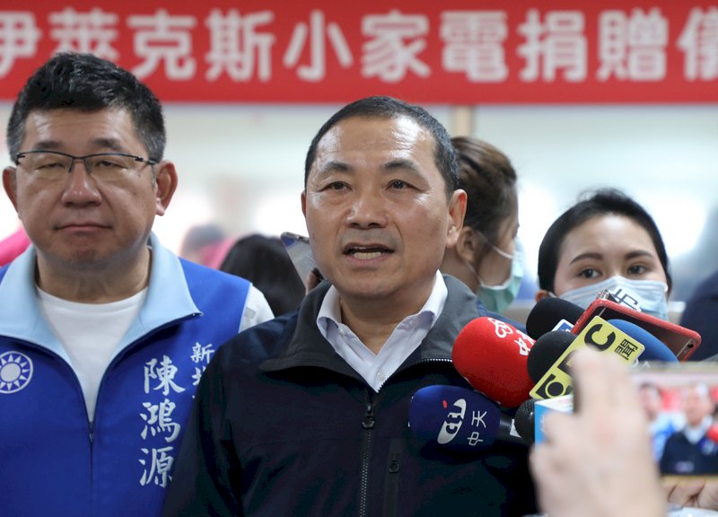 探視烏來檢疫所 侯友宜建議陳時中縮短個案通報時間