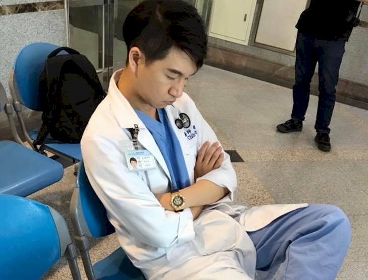 疫情升溫要求篩檢人多　急診醫師求喘息