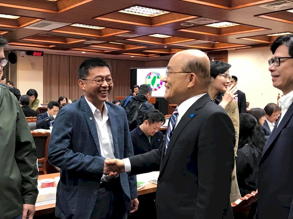 立院明開議 蘇貞昌拜會民進黨團盼支持紓困條例