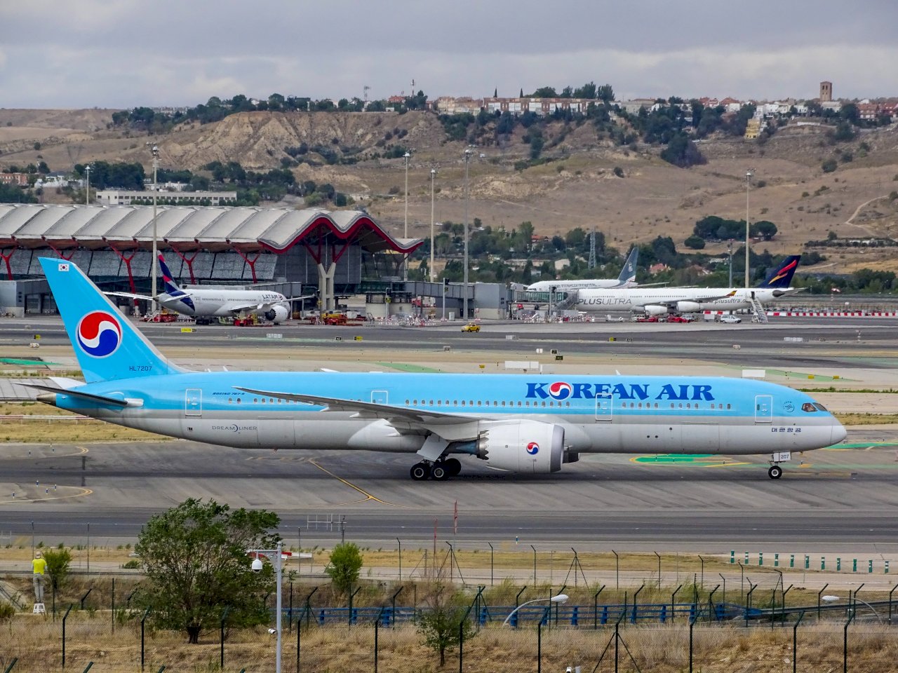 大韓航空完成收購韓亞航空 成亞洲最大航空公司之一