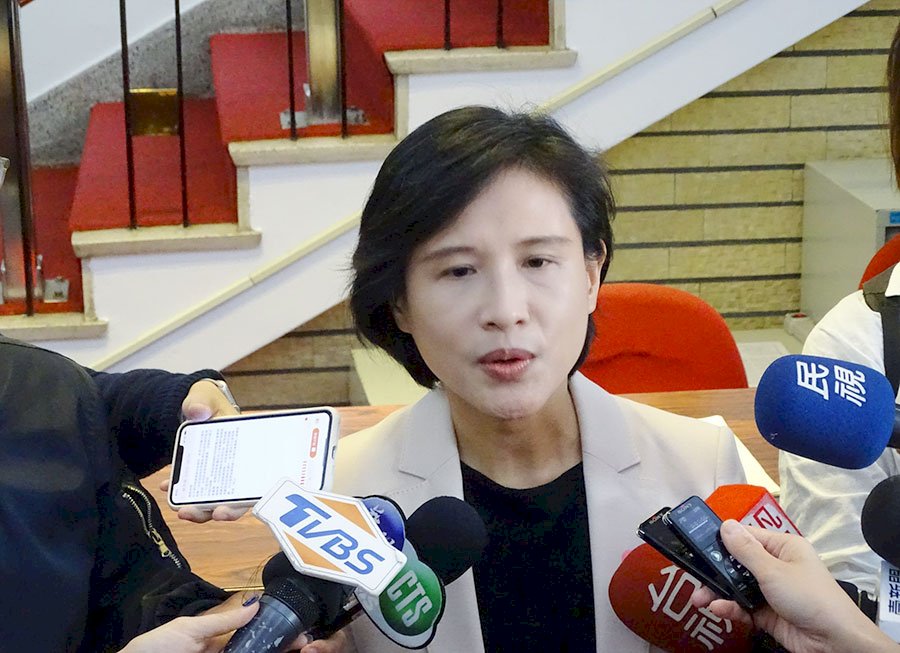 楊牧辭世 鄭麗君：為台灣留下永恆詩篇