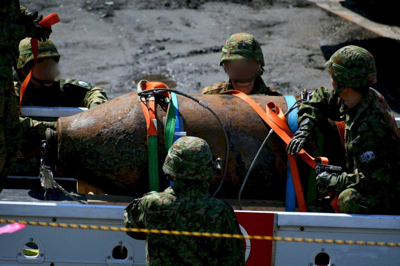 日本疏散3千人拆1噸未爆彈 研判二戰美軍投下