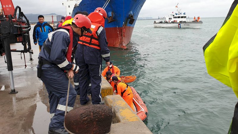 台北港船難釀2死 航港局：陸籍船長及大副留置調查中