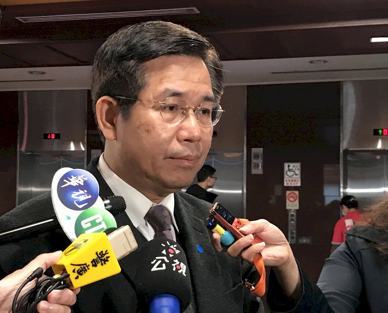 高中職師生出國禁令 潘文忠：校園防疫是挑戰