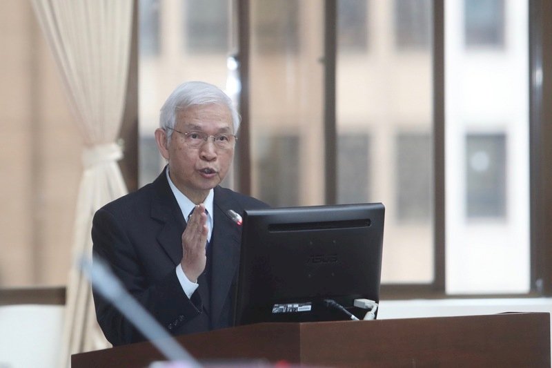 央行鬆口願考慮預防性降息 楊金龍：2020金融風暴機率不高