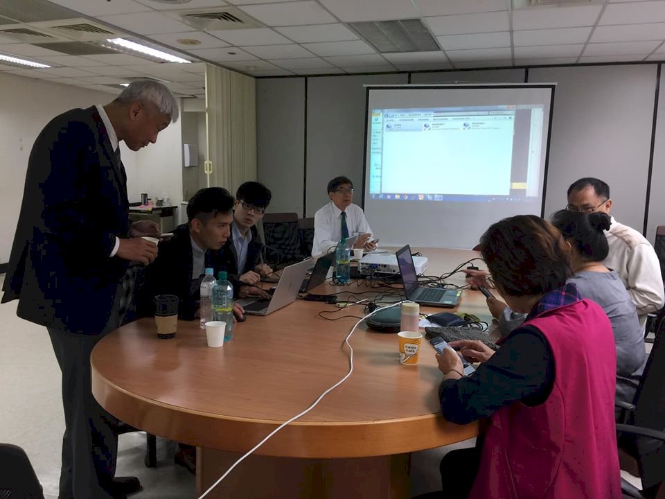 口罩實名制2.0系統當機 政院：已調整頻寬