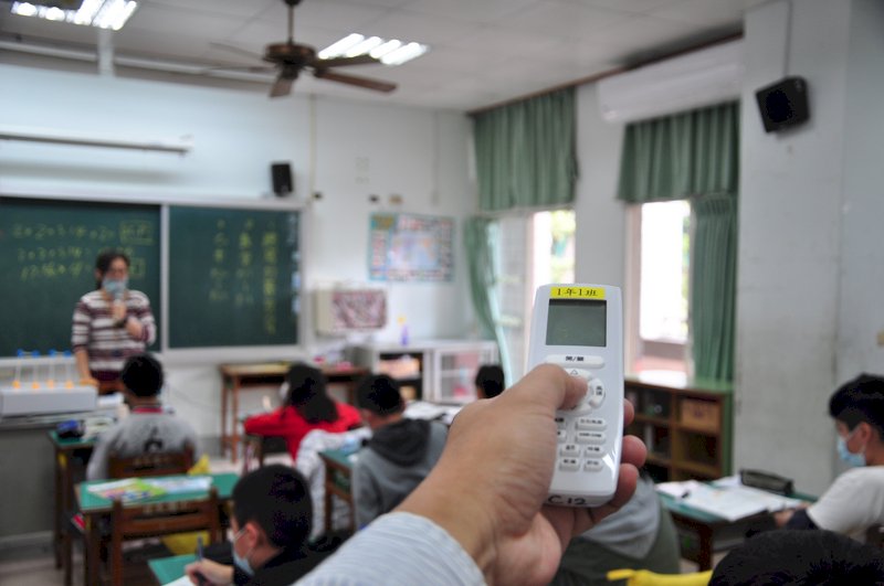 全國中小學教室裝冷氣 蘇貞昌：中央會補助電費
