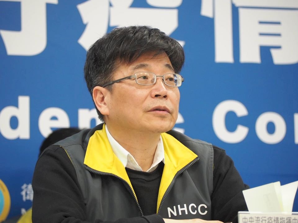 返國入境潮考驗防疫壓力  檢驗量能優先鎖定高風險族群