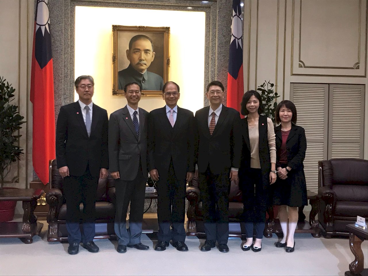 韓駐台代表盼企業人士來台免隔離 游錫堃：疫情減緩可從優考慮